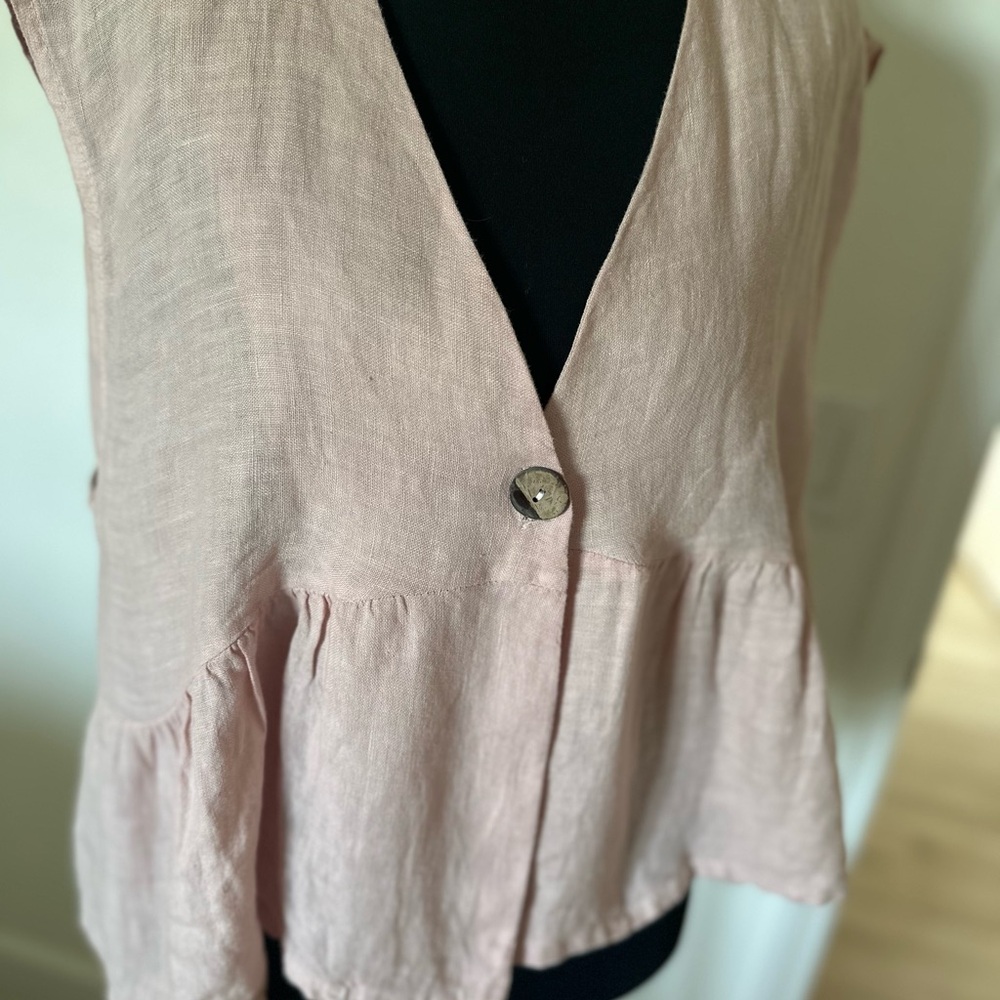 Sleeveless Peplum Linen top in Light Pink